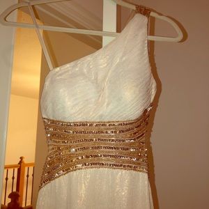 Prom Dress Camile la Vie Open back Size 0